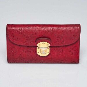 Louis Vuitton Red Monogram Mahina Leather Amelia Wallet